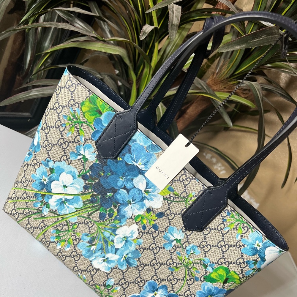 Versatile Gucci flora handbag - Picture 2 of 9